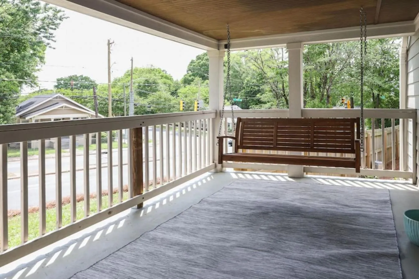 Bungalow & Tiny Guest House With Private Fenced Yard Charlotte