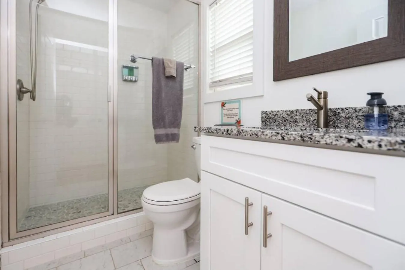 Bungalow & Tiny Guest House With Private Fenced Yard Charlotte Holiday home